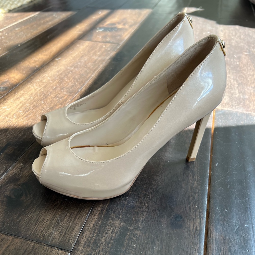 Guess nude heels. Size 6
